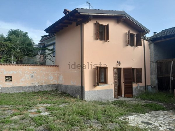 casa semindipendente in vendita a Coli in zona Aglio