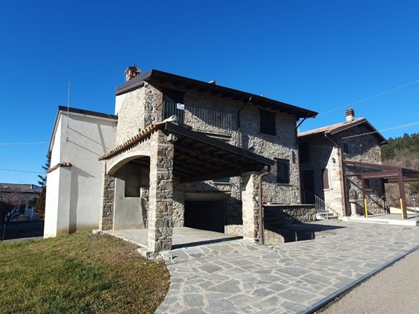 casa indipendente in vendita a Coli in zona Perino