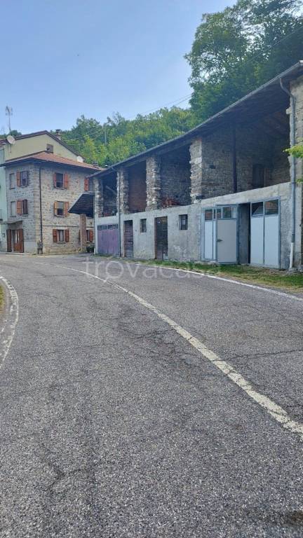 appartamento in vendita a Corte Brugnatella in zona Marsaglia