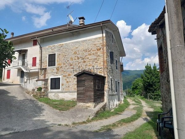 appartamento in vendita a Corte Brugnatella in zona Marsaglia