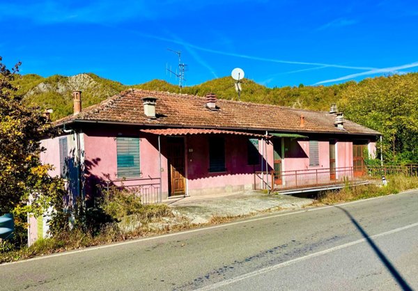 appartamento in vendita a Corte Brugnatella in zona Marsaglia