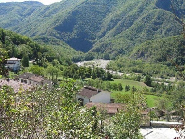 appartamento in vendita a Corte Brugnatella in zona Marsaglia