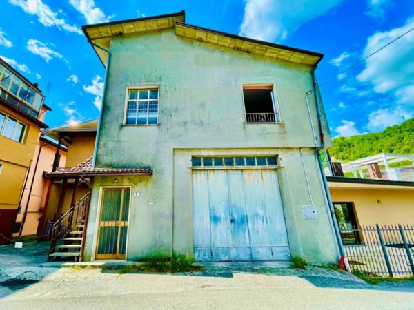casa indipendente in vendita a Corte Brugnatella in zona Marsaglia