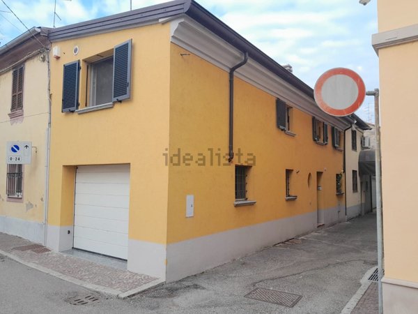 casa semindipendente in vendita a Cortemaggiore