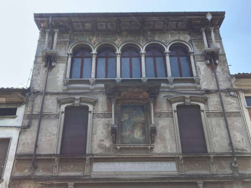 intera palazzina in vendita a Cortemaggiore
