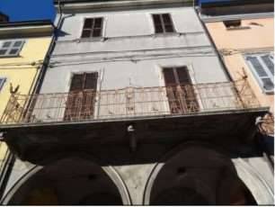 intera palazzina in vendita a Cortemaggiore