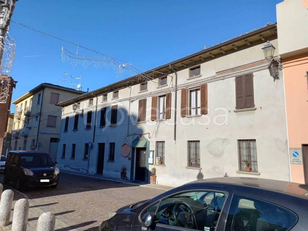 negozio in vendita a Cortemaggiore