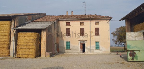 casa indipendente in vendita a Cortemaggiore
