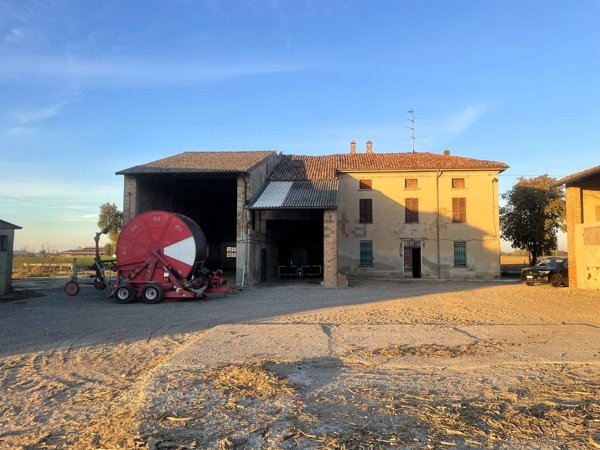 casa indipendente in vendita a Cortemaggiore