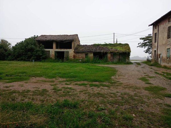 casa indipendente in vendita a Cortemaggiore