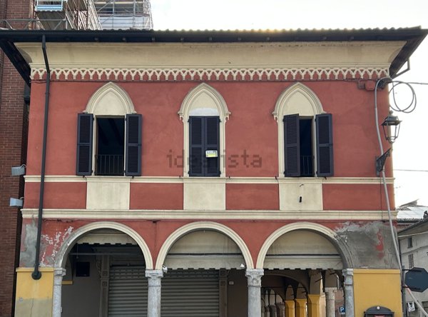 locale commerciale in vendita a Cortemaggiore