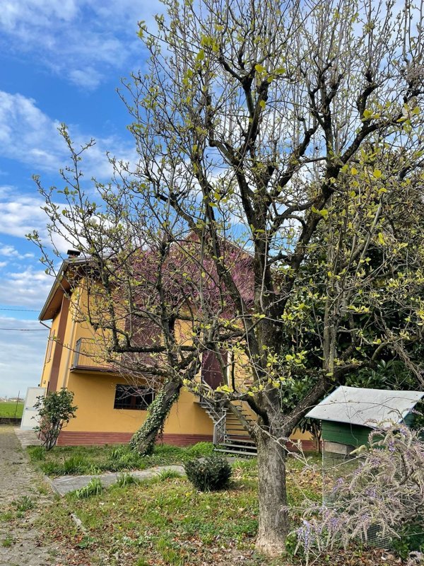 casa indipendente in vendita a Cortemaggiore