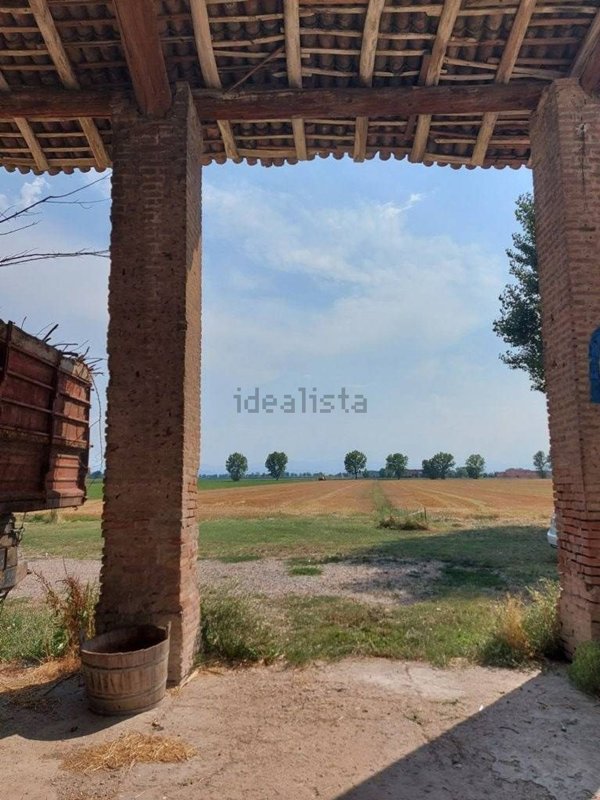 casa indipendente in vendita a Cortemaggiore in zona Chiavenna Landi