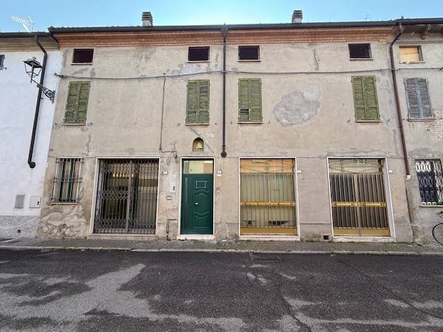 casa indipendente in vendita a Cortemaggiore