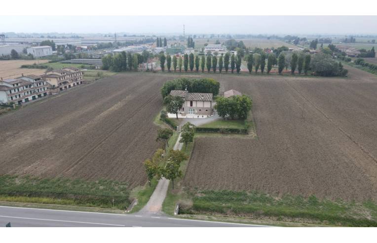 casa indipendente in vendita a Cortemaggiore