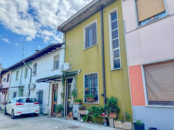 casa indipendente in vendita a Cortemaggiore in zona Chiavenna Landi
