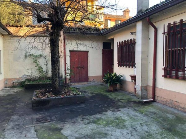 casa indipendente in vendita a Cortemaggiore in zona San Martino in Olza