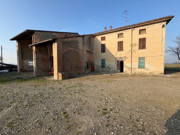 ufficio in vendita a Cortemaggiore in zona Chiavenna Landi