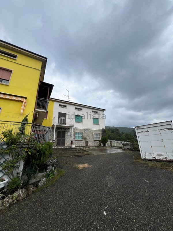 appartamento in vendita a Farini in zona Boccolo Noce