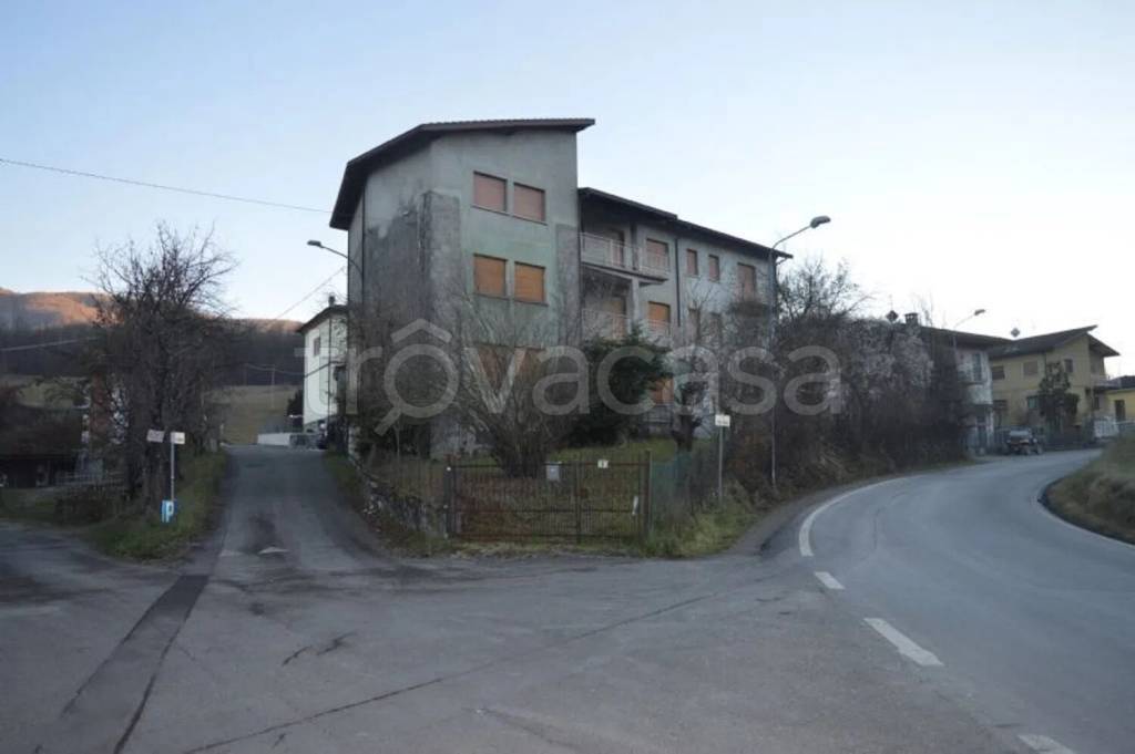 casa indipendente in vendita a Farini