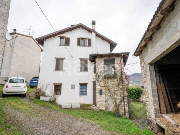 casa indipendente in vendita a Farini