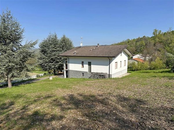 casa indipendente in vendita a Farini in zona Groppallo