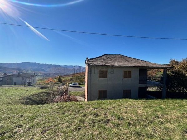 casa indipendente in vendita a Farini in zona Groppallo