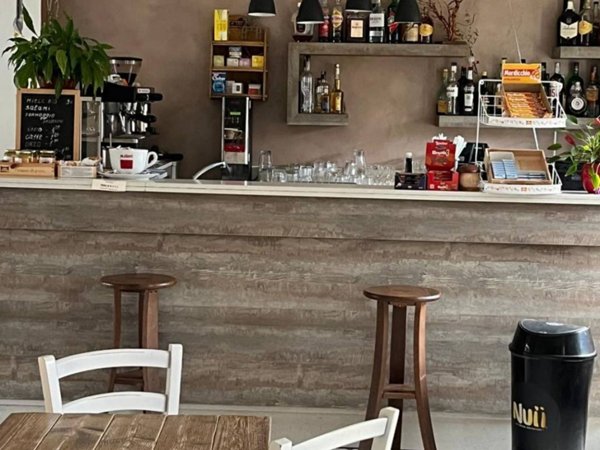 negozio in vendita a Farini in zona Le Moline