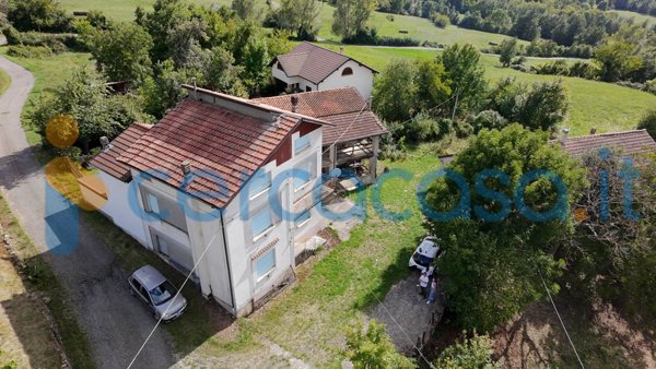 casa indipendente in vendita a Farini