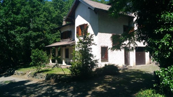 casa indipendente in vendita a Farini in zona Groppallo