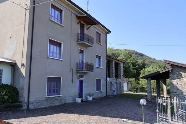 casa indipendente in vendita a Farini in zona Boccolo Noce