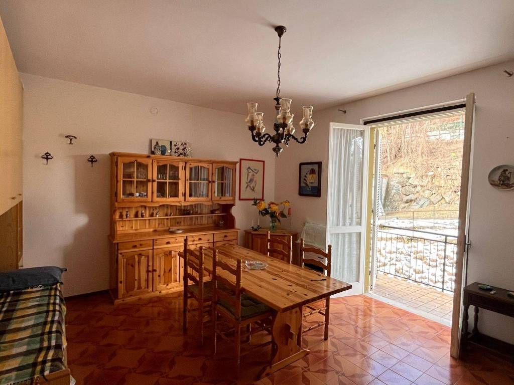 appartamento in vendita a Farini in zona Groppallo