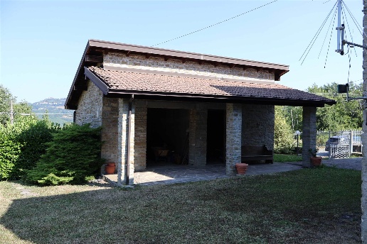 casa indipendente in vendita a Farini in zona Boccolo Noce