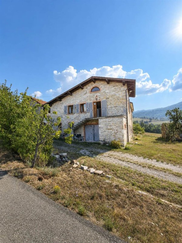casa indipendente in vendita a Farini
