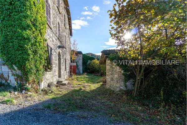 casa indipendente in vendita a Farini