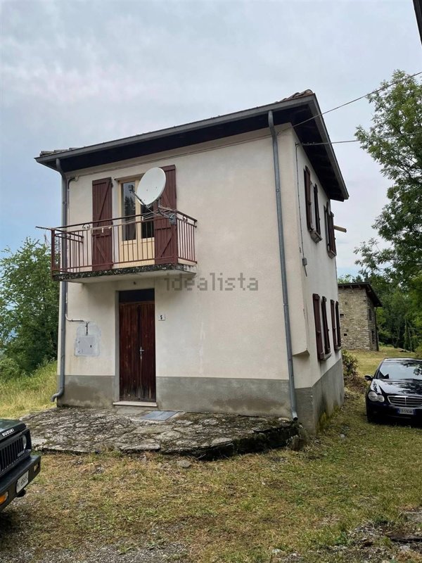 appartamento in vendita a Farini in zona Groppallo