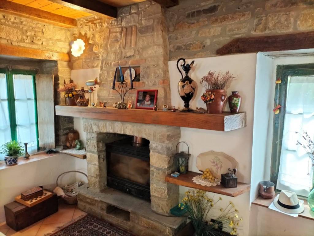 casa indipendente in vendita a Farini in zona Groppallo