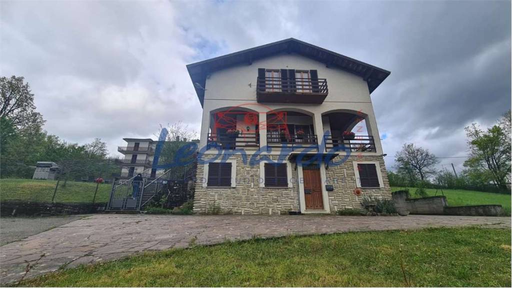 casa indipendente in vendita a Ferriere
