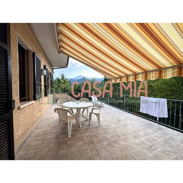 casa indipendente in vendita a Ferriere
