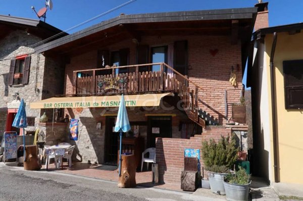 casa indipendente in vendita a Ferriere
