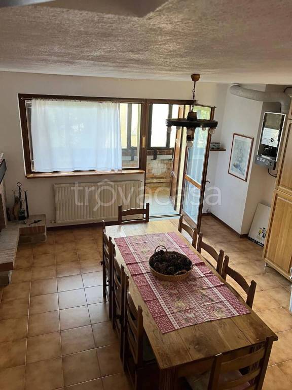 appartamento in vendita a Ferriere in zona Selva