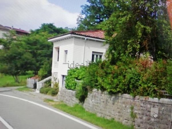 casa indipendente in vendita a Ferriere
