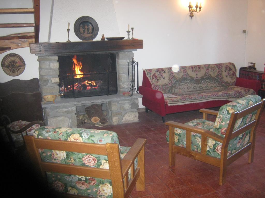 casa indipendente in vendita a Ferriere in zona Bosconure