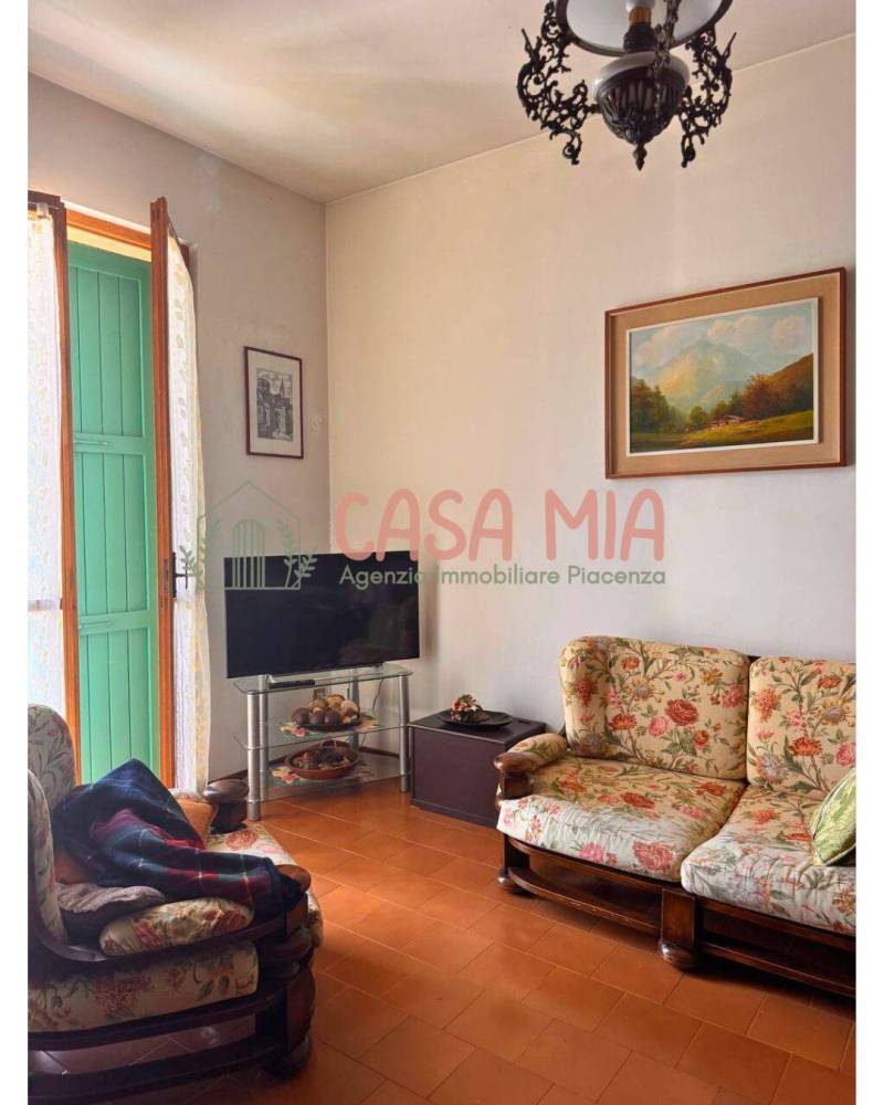 appartamento in vendita a Ferriere