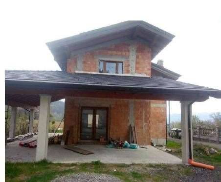 casa indipendente in vendita a Ferriere
