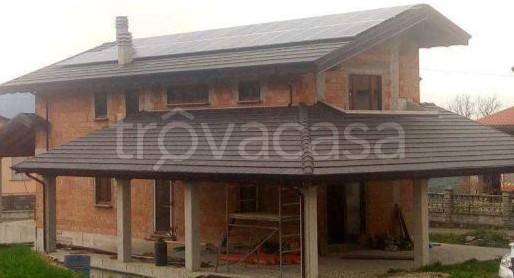 casa indipendente in vendita a Ferriere