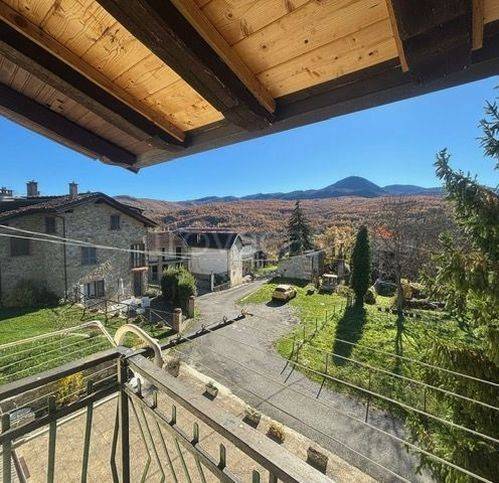 casa indipendente in vendita a Ferriere