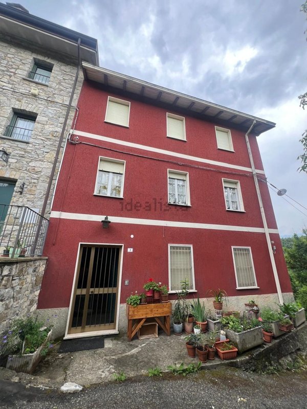 appartamento in vendita a Ferriere