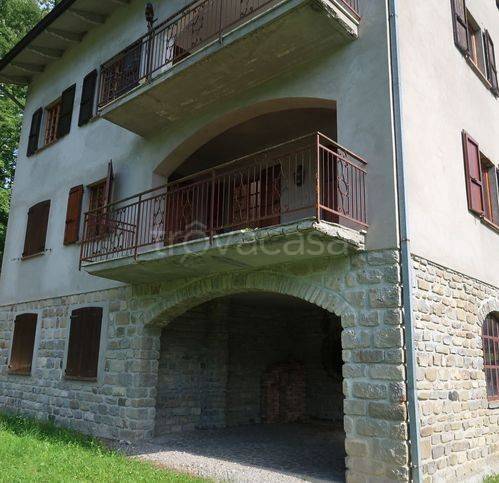 appartamento in vendita a Ferriere