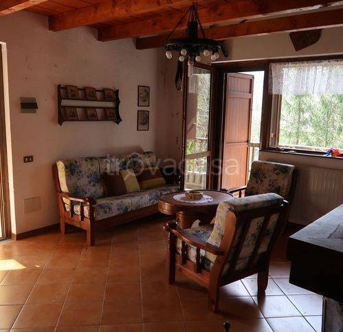 appartamento in vendita a Ferriere in zona Selva